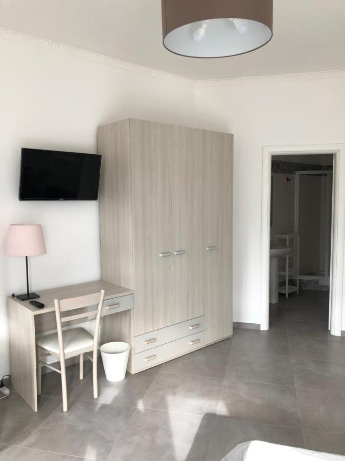 Giulio Cesare Apartment&Rooms Bari Buitenkant foto